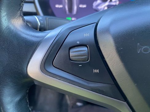 Used 2020 Tesla Model S Long Range Plus image 30