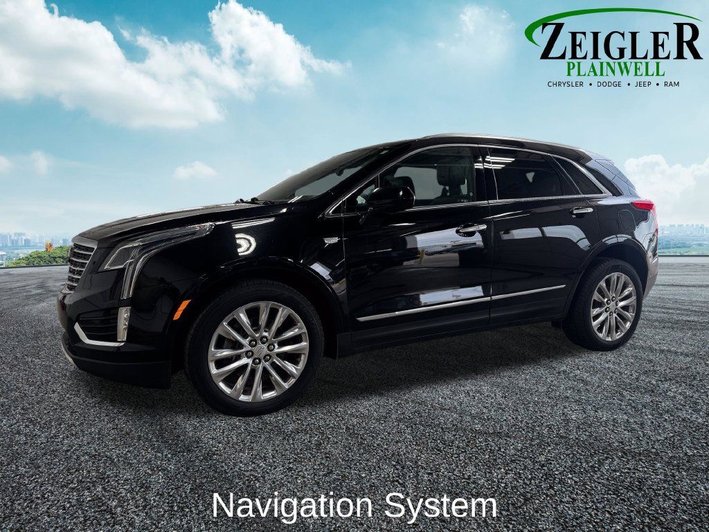 Used 2017 Cadillac XT5 Platinum AWD/4WD image 2