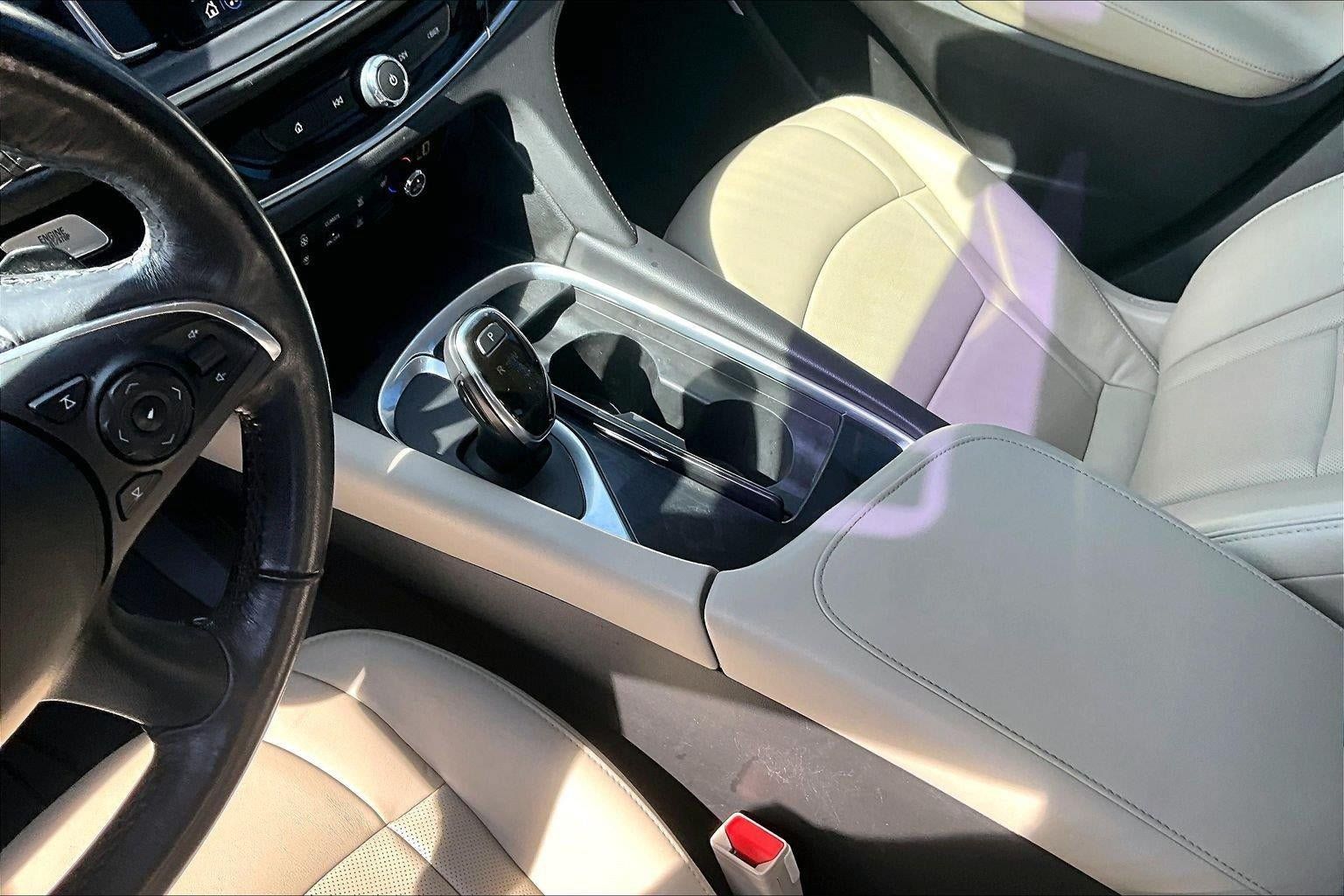 Used 2020 Buick Enclave Essence w/ LPO, Floor Liner Package FWD image 18