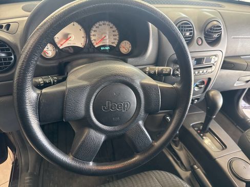 Used 2004 Jeep Liberty Sport w/ PWR Convenience Group AWD/4WD image 19