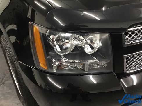 Used 2012 Chevrolet Avalanche LTZ image 17