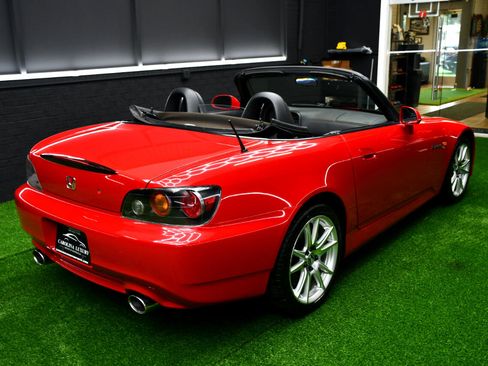 Used 2005 Honda S2000 image 6