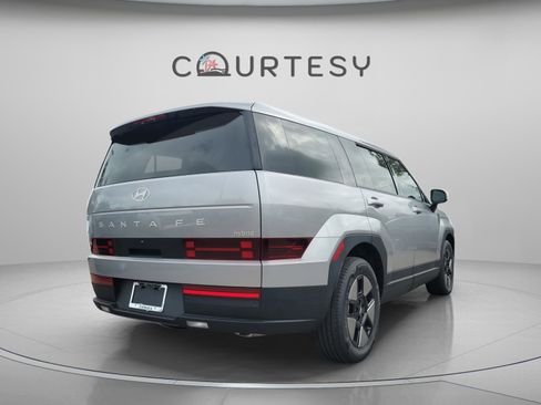 New 2026 Hyundai Santa Fe SE image 3