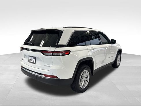 New 2025 Jeep Grand Cherokee Laredo X w/ Luxury Tech Group I image 8