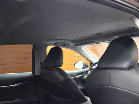 Used 2024 Toyota Camry XSE image 28