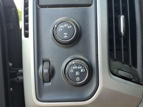 Used 2017 GMC Sierra 1500 SLE w/ SLE Value Package AWD/4WD image 21