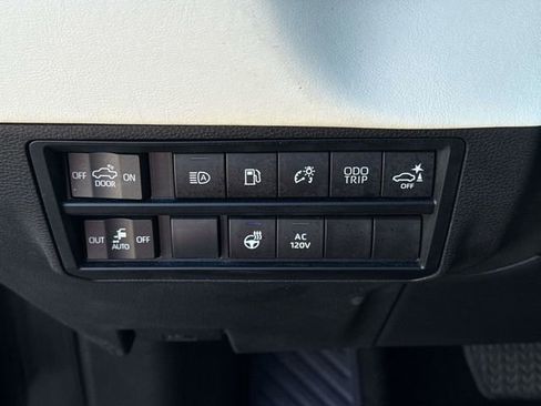 Used 2023 Toyota Tundra Capstone image 30