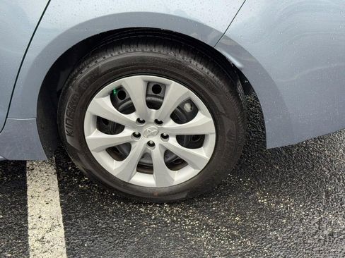 Certified 2025 Toyota Corolla LE image 10