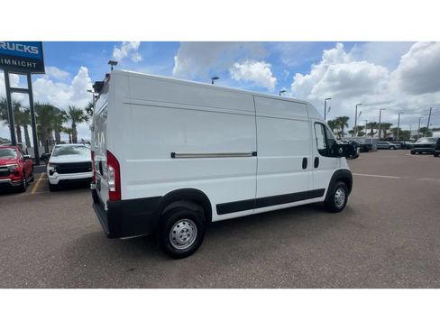 Used 2023 RAM ProMaster 2500 FWD image 2