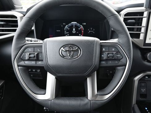 New 2026 Toyota Tundra Limited AWD/4WD image 18