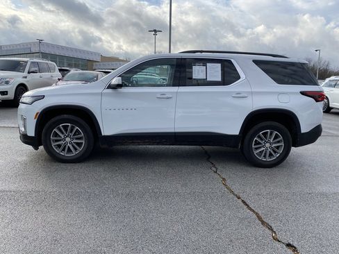 Used 2023 Chevrolet Traverse LT image 4