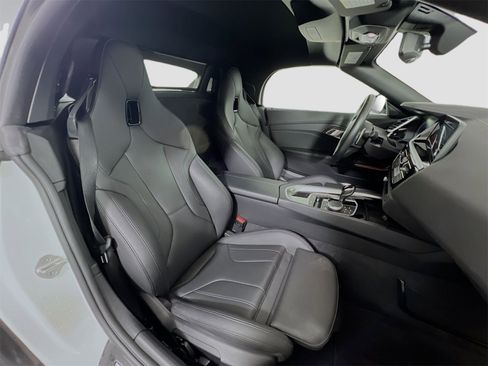 Used 2025 BMW Z4 sDrive30i image 8