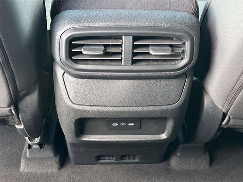 Certified 2025 Honda Pilot Sport image 28