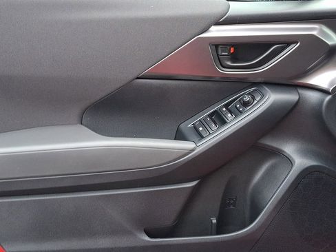 Certified 2025 Subaru Impreza 2.0i image 12