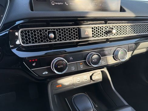 Used 2022 Honda Civic Touring image 34