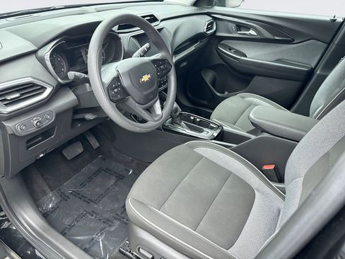 Used 2023 Chevrolet TrailBlazer LT FWD image 10