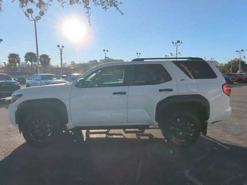 Used 2025 Toyota 4Runner SR5 image 7