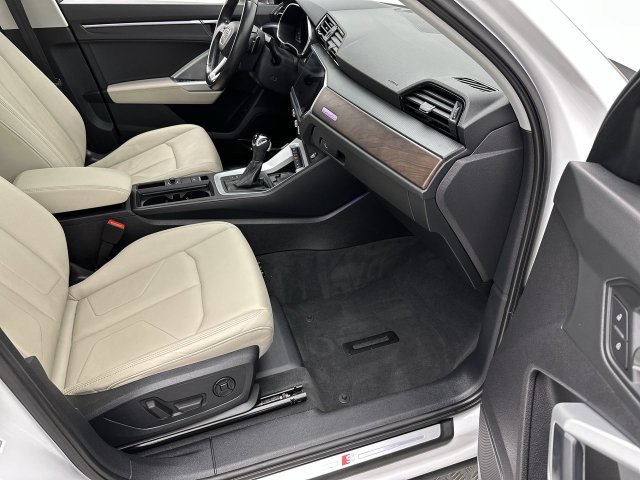 Used 2021 Audi Q3 2.0T Premium Plus w/ Premium Plus Package AWD/4WD image 25