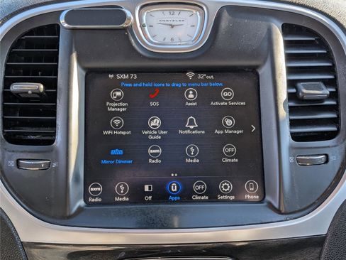 Used 2019 Chrysler 300 Touring image 24