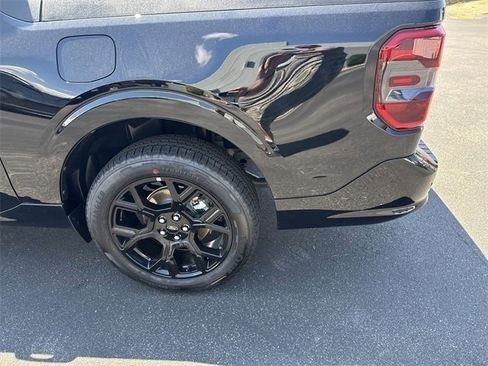 New 2025 Ford Maverick Lobo image 7