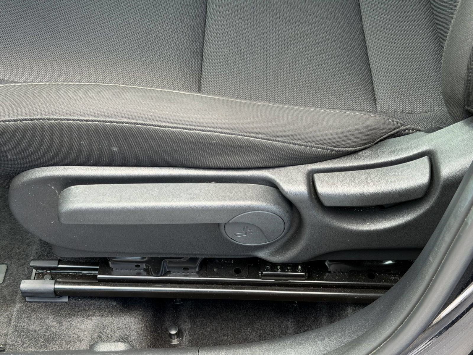 Used 2026 Hyundai Kona SEL Sport FWD image 16