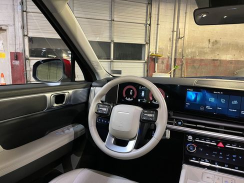 Used 2025 Hyundai Santa Fe SEL image 34