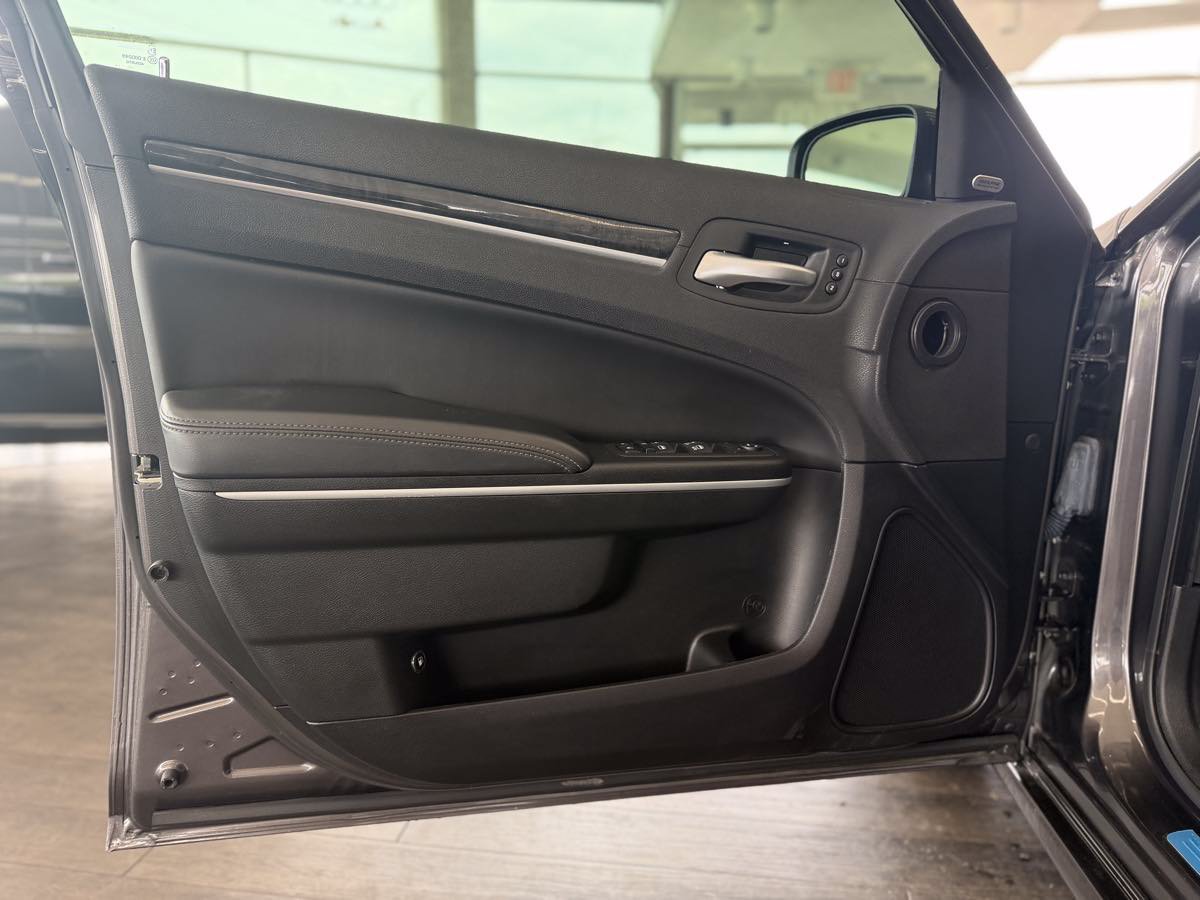 Used 2023 Chrysler 300 Touring L w/ Safetytec Plus Group RWD image 26