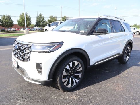 New 2026 Ford Explorer Platinum w/ LUX Leather Package AWD/4WD image 12