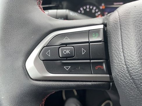 Used 2024 Jeep Compass Trailhawk w/ Trailhawk Convenience Group image 19