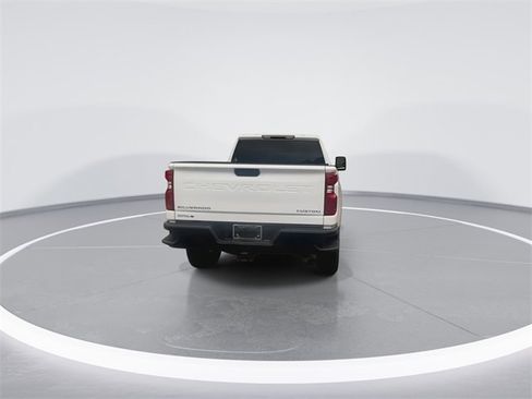 Used 2024 Chevrolet Silverado 2500 Custom w/ Custom Value Package image 9