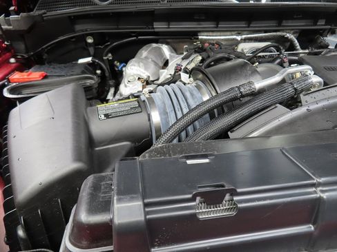 Used 2024 GMC Sierra 2500 Denali image 31