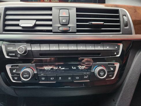 Used 2017 BMW 330i xDrive Sedan image 19