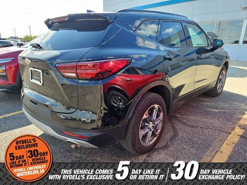 Certified 2023 Chevrolet Blazer LT w/ Convenience Package AWD/4WD image 3