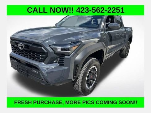 Used 2024 Toyota Tacoma TRD Off-Road AWD/4WD image 1