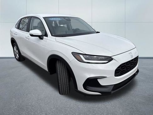 Used 2025 Honda HR-V LX image 5