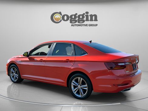 Used 2019 Volkswagen Jetta R-Line image 4