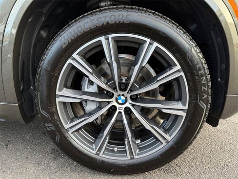 Used 2025 BMW X5 xDrive40i image 18