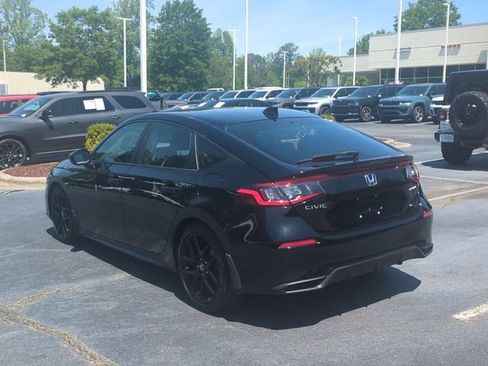 Used 2024 Honda Civic Sport image 3