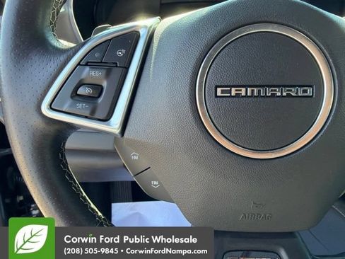 Used 2017 Chevrolet Camaro LT RWD image 17