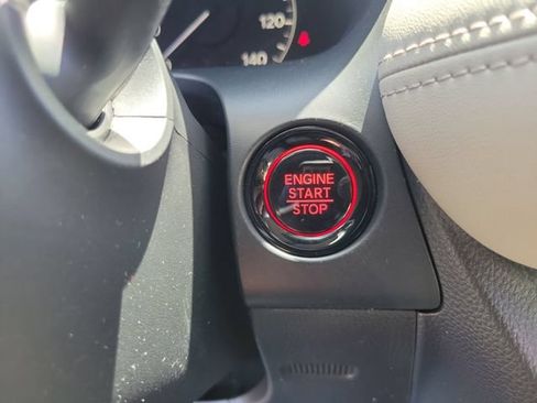 Certified 2024 Honda HR-V LX image 25