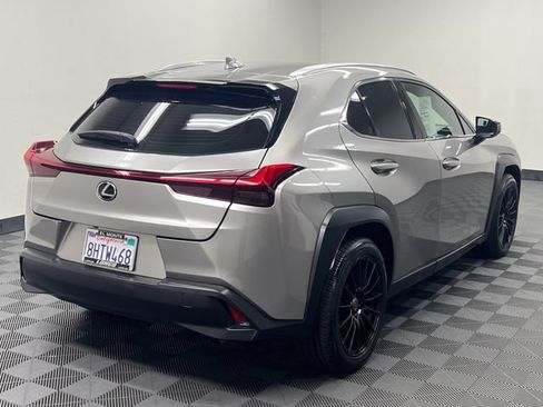 Used 2019 Lexus UX 200 w/ Accessory Package 2 FWD image 5