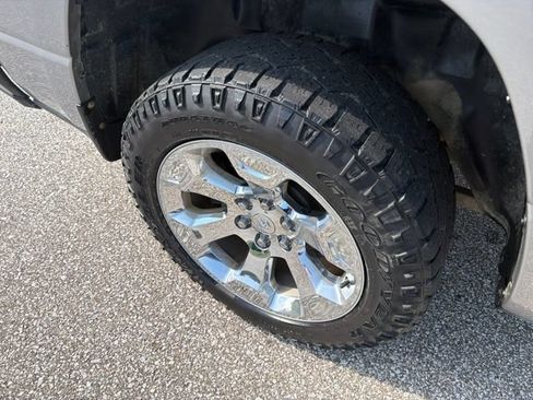 Used 2020 RAM 1500 Big Horn AWD/4WD image 9