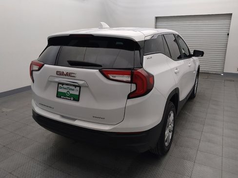 Used 2024 GMC Terrain SLE image 7