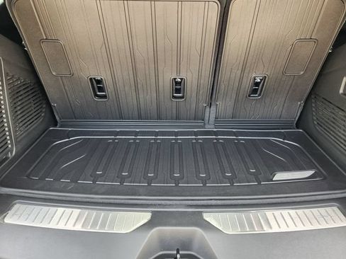 Used 2026 GMC Yukon Denali Ultimate w/ LPO, Floor Liner Package AWD/4WD image 26