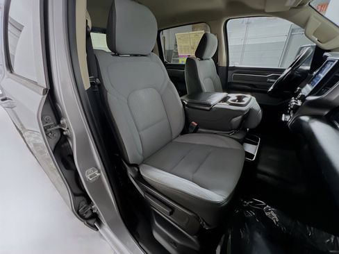Used 2019 RAM 1500 Big Horn AWD/4WD image 31