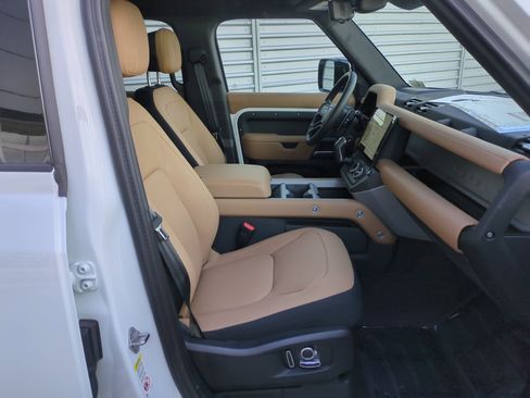 New 2026 Land Rover Defender 130 V8 image 28