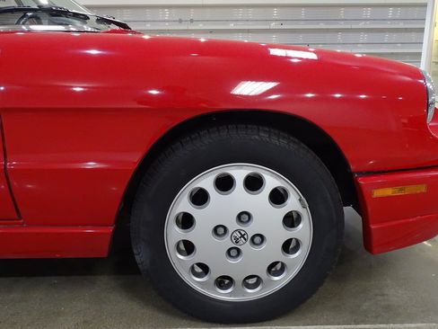Used 1991 Alfa Romeo Spider Veloce RWD image 33