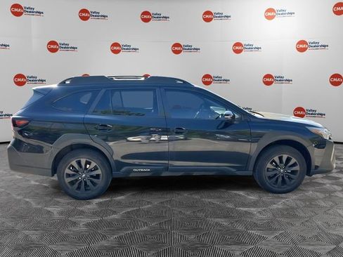 Used 2025 Subaru Outback Onyx Edition XT w/ Tech Package 3 AWD/4WD image 8