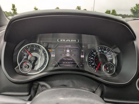 Used 2020 RAM 1500 Big Horn RWD image 16