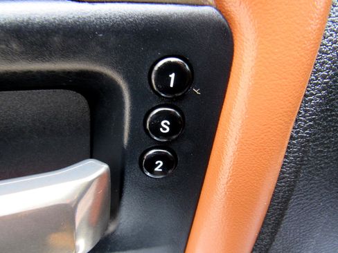 Used 2024 RAM 2500 Limited image 9